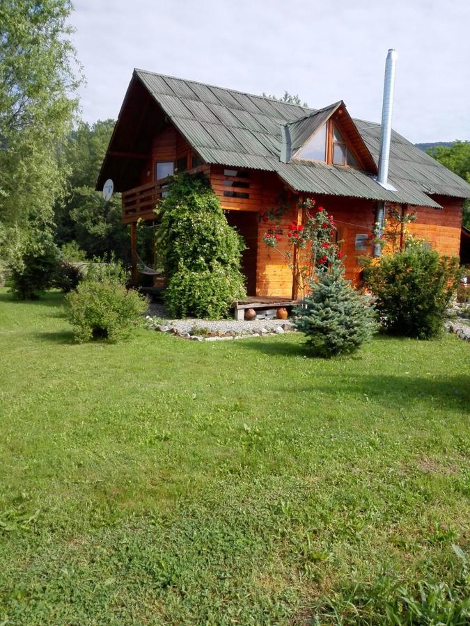 The Wooden House Villa Moldoveneşti Exteriör bild